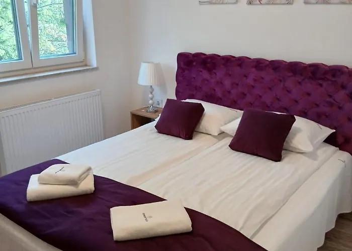 Sena, 25 公寓 兹拉蒂博尔